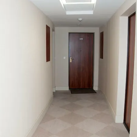 Apartment Apartament Triton Grojecka