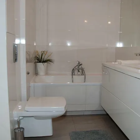 Apartament Triton Grojecka *